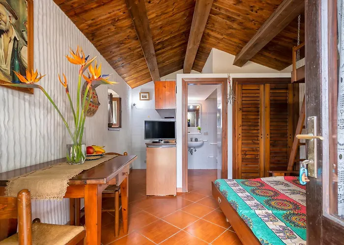 Tatil Evi La Casetta Con Vista Trinità dʼAgultu